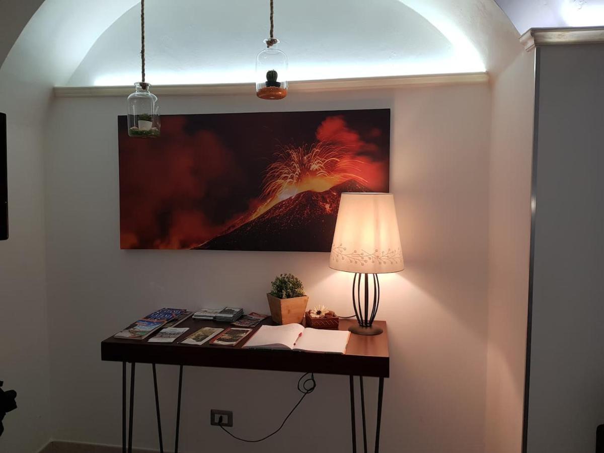 La Piccola Grotta Ursino Villa Catania Bagian luar foto