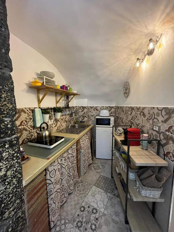 La Piccola Grotta Ursino Villa Catania Bagian luar foto