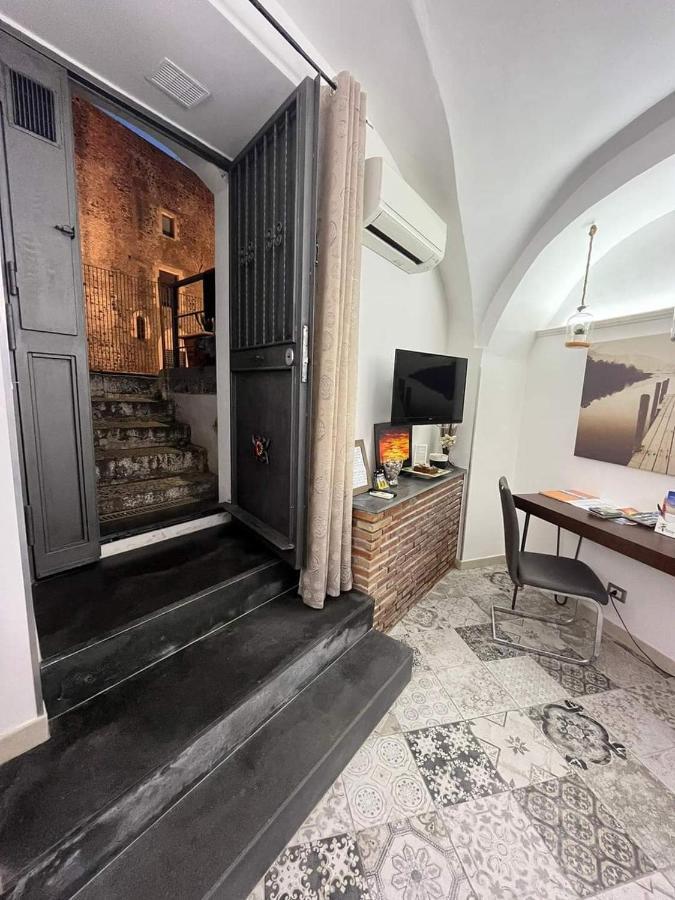 La Piccola Grotta Ursino Villa Catania Bagian luar foto