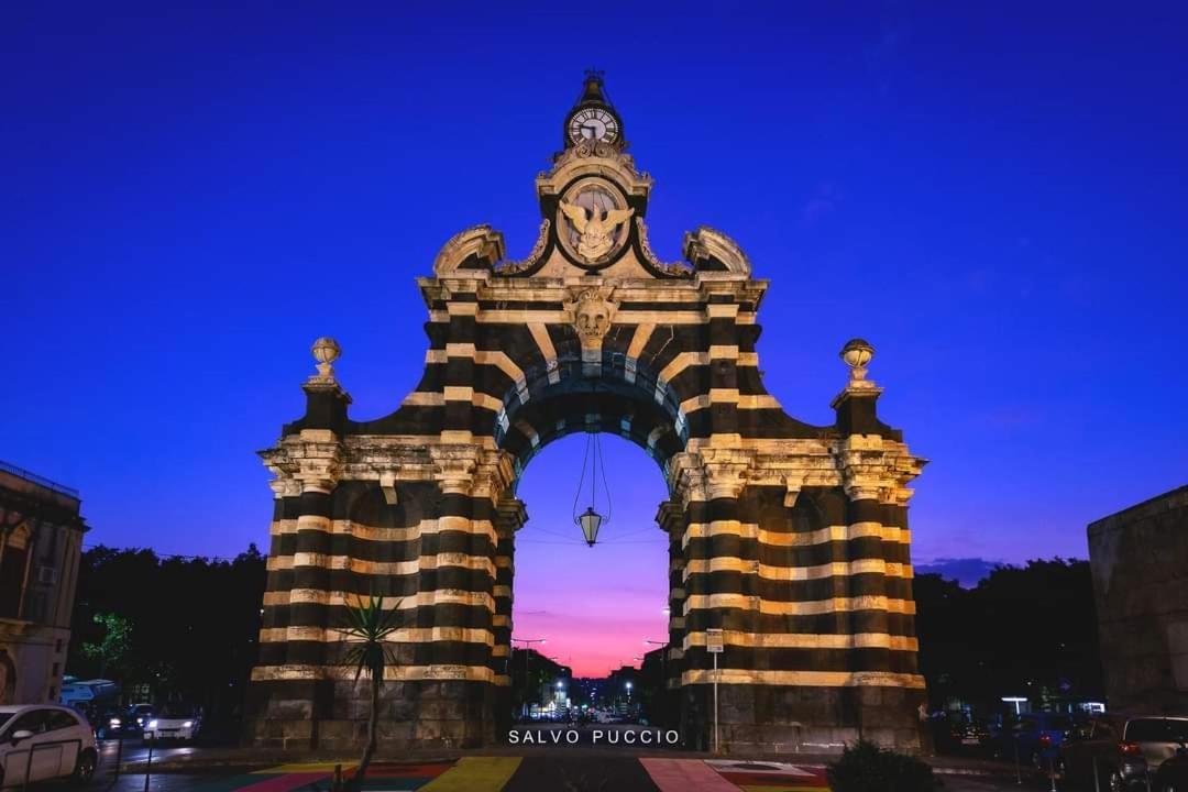 La Piccola Grotta Ursino Villa Catania Bagian luar foto