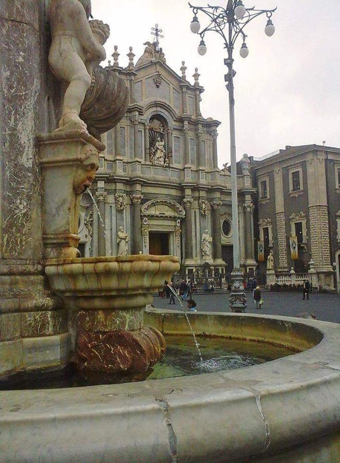 La Piccola Grotta Ursino Villa Catania Bagian luar foto