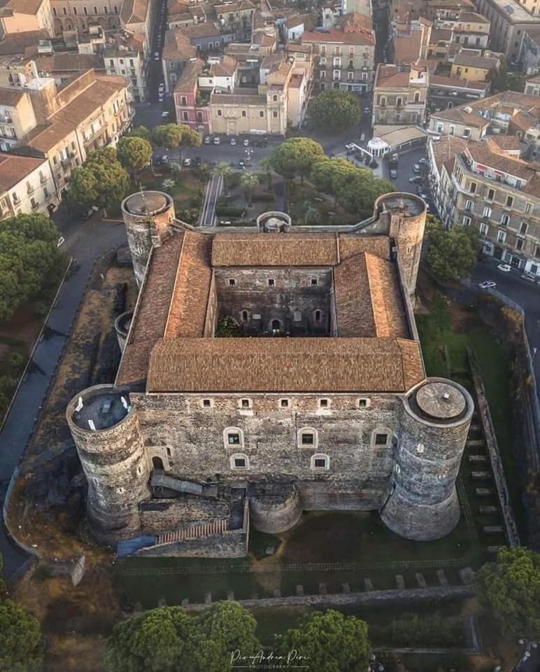 La Piccola Grotta Ursino Villa Catania Bagian luar foto
